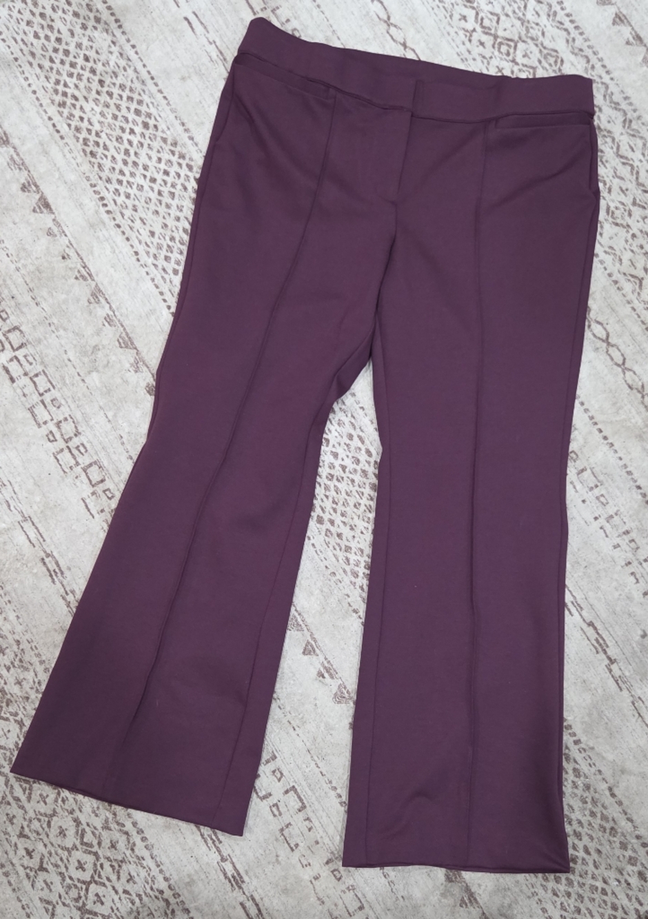 Women's Lane Bryant NWT Wine Colored Stretch Ponte Bootcut Pants Size 18